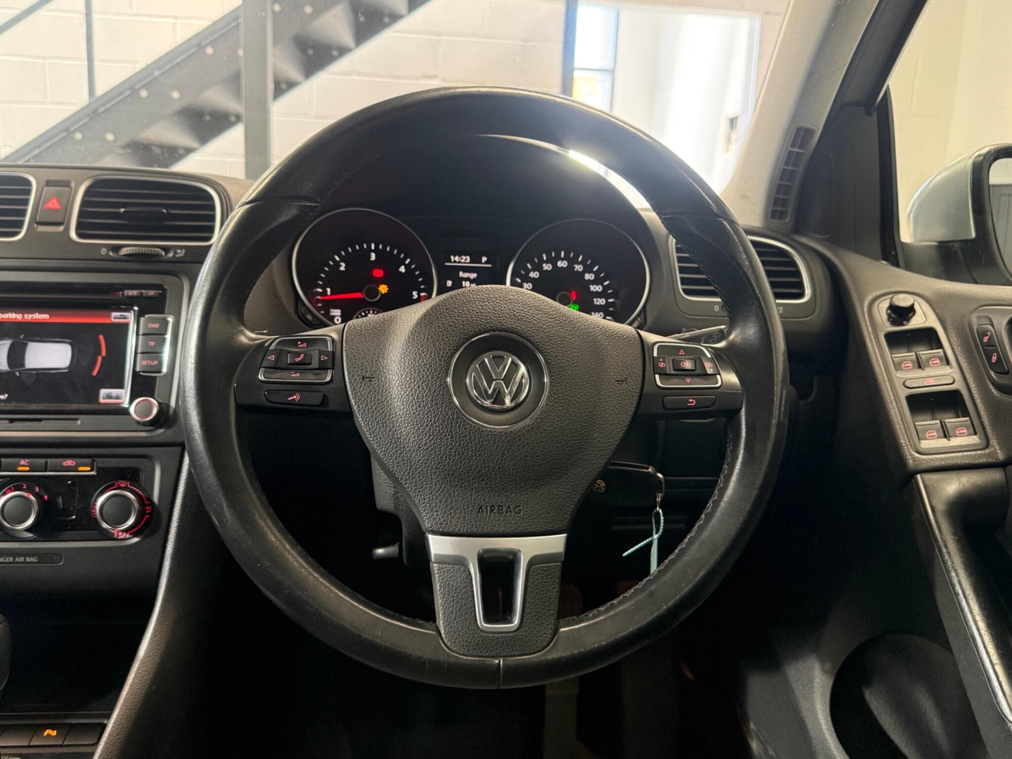 2012 Volkswagen Golf - Thumbnail 46