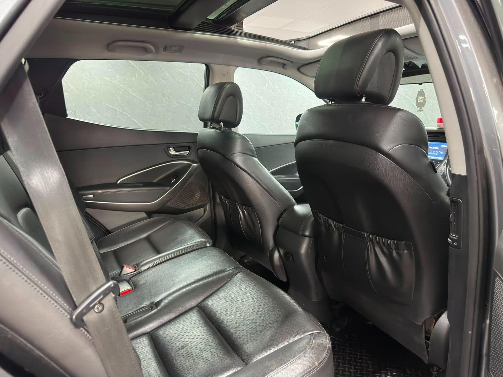 2013 Hyundai Santa Fe - Thumbnail 29