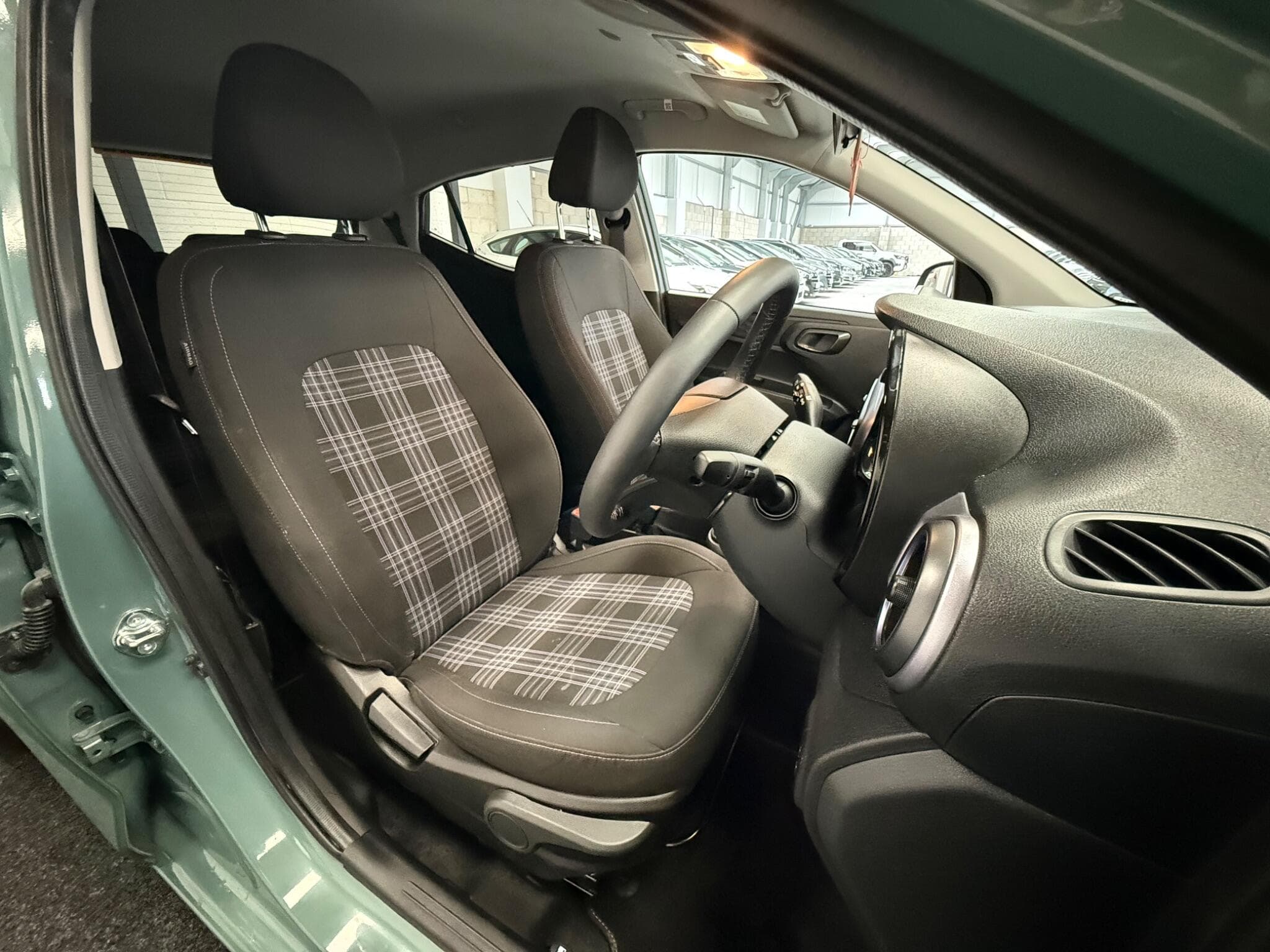 2025 Hyundai i10 - Thumbnail 19