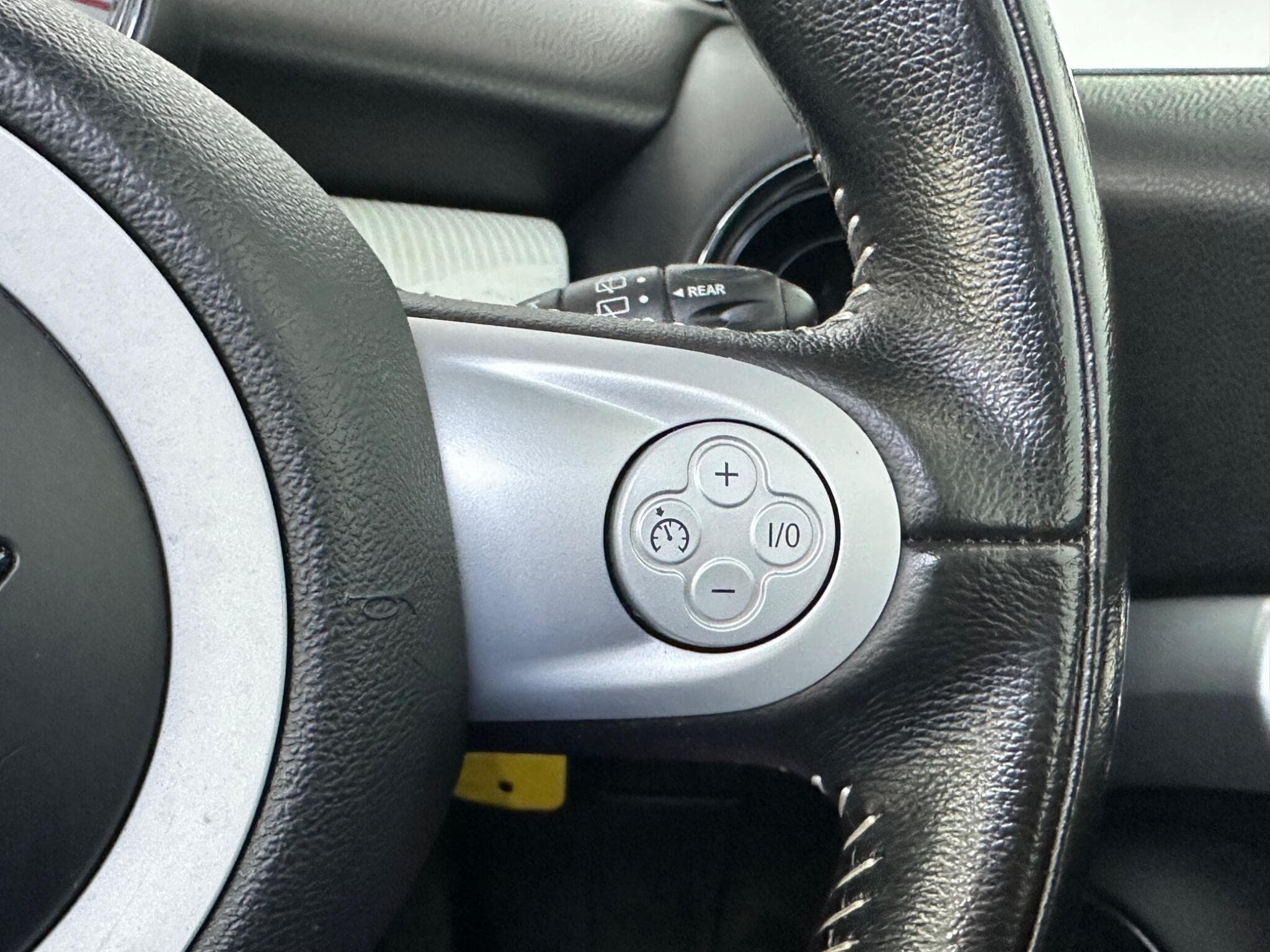 2010 MINI Hatch - Thumbnail 17