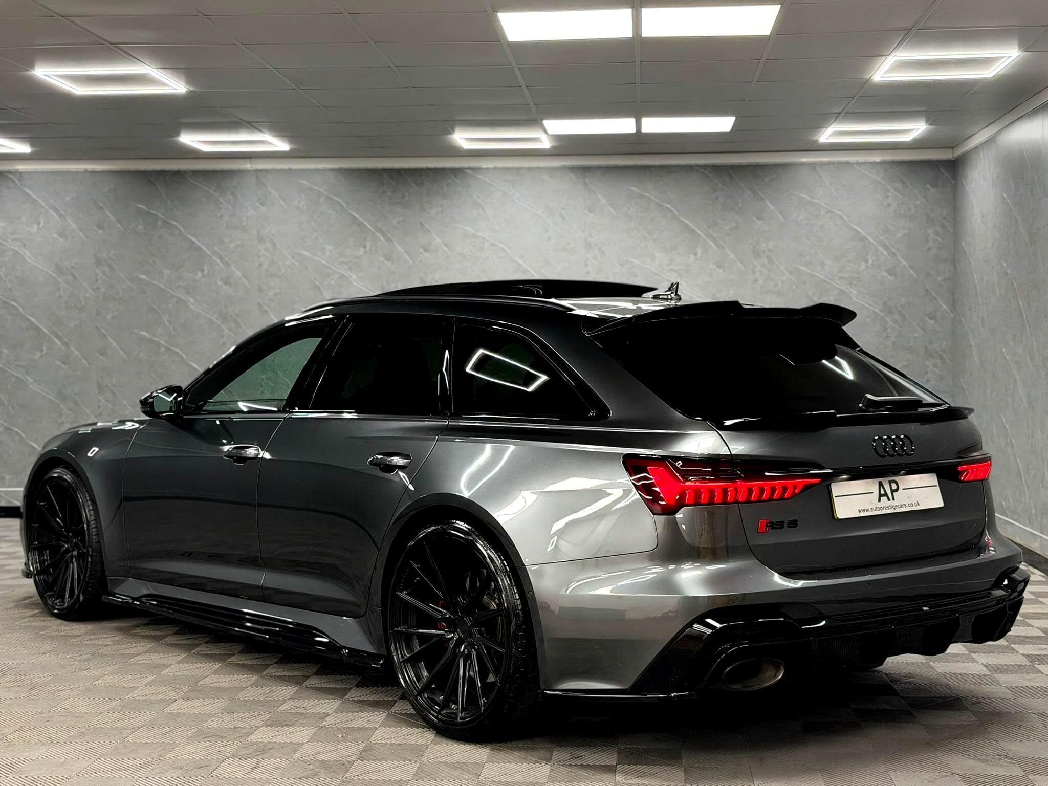 2021 Audi RS6 Avant - Thumbnail 29