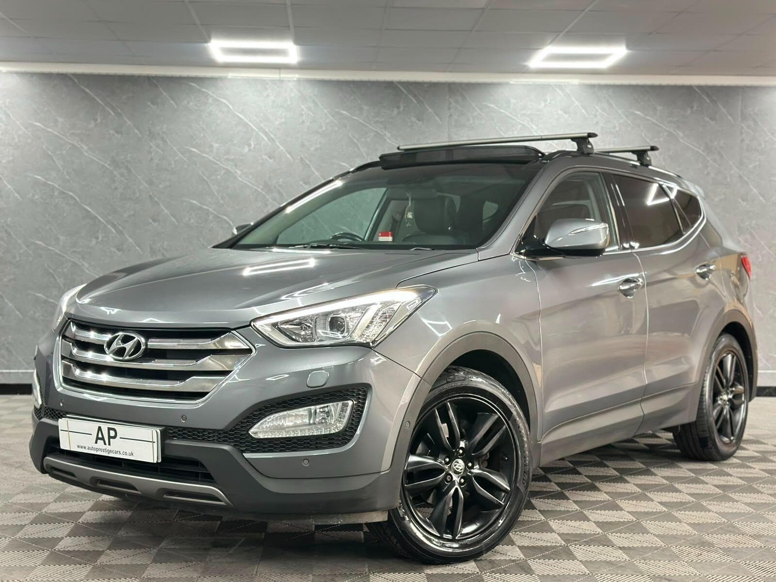 2013 Hyundai Santa Fe - Image 1