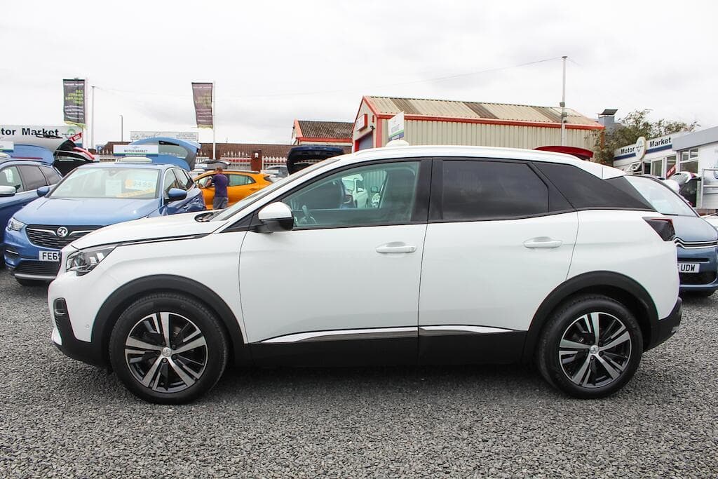 2020 Peugeot 3008 - Thumbnail 5