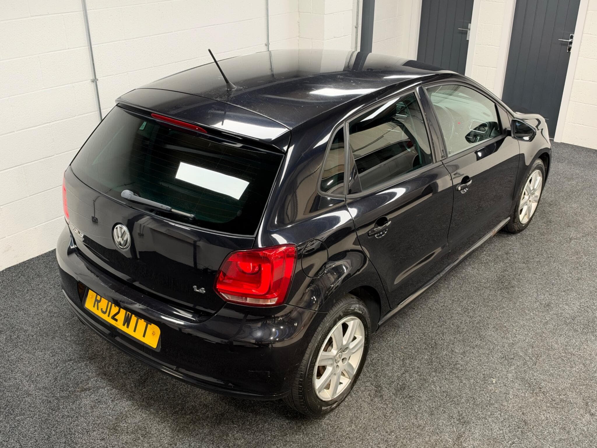 2012 Volkswagen Polo - Thumbnail 11