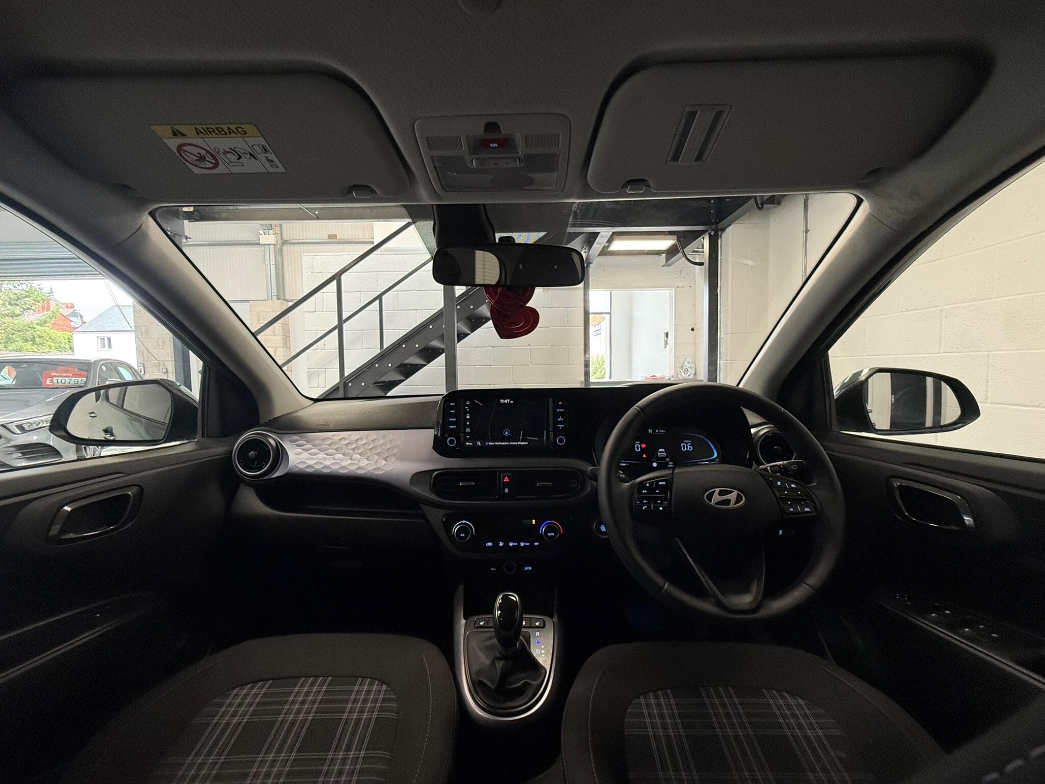 2025 Hyundai i10 - Thumbnail 14