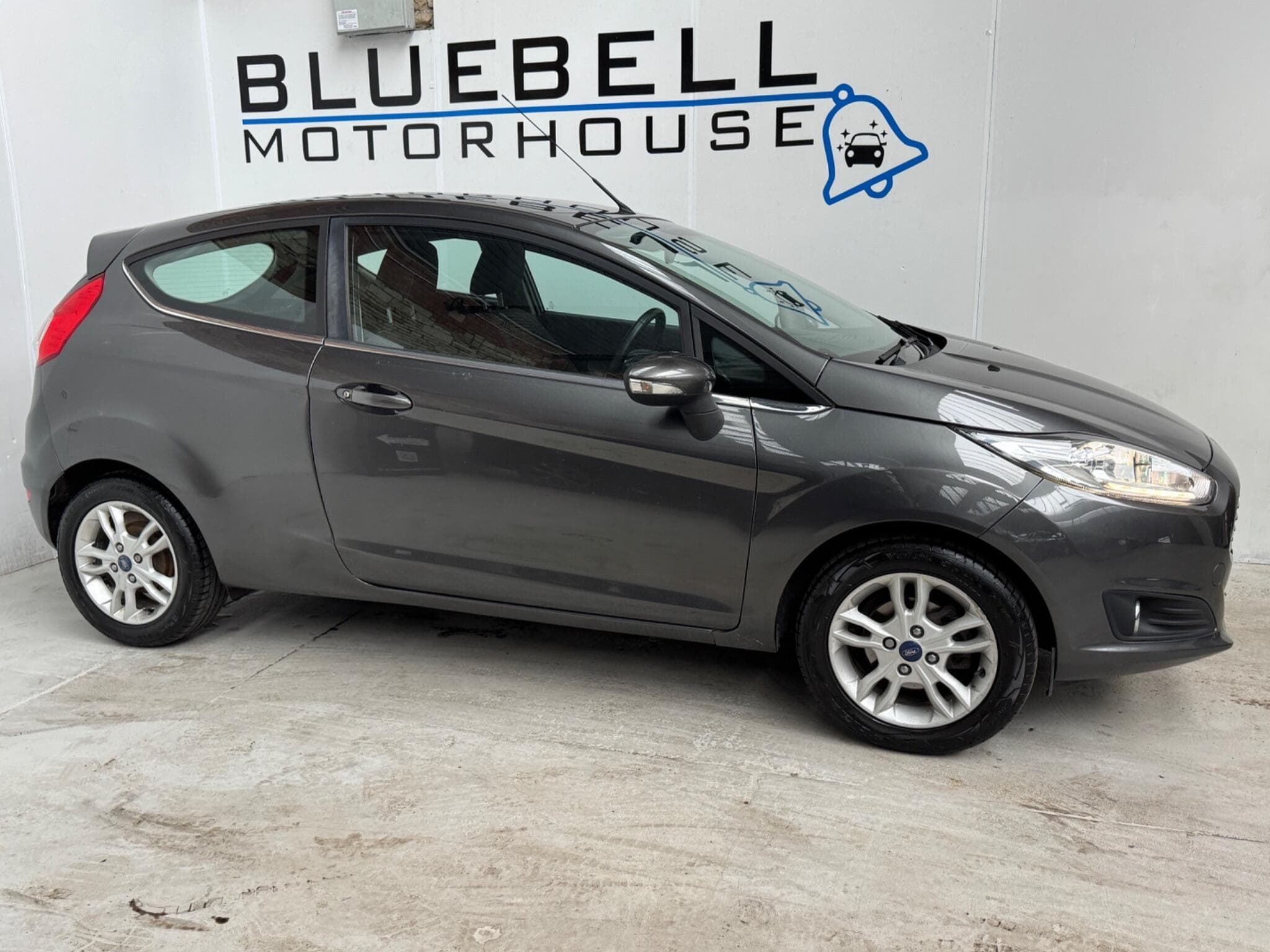 2015 Ford Fiesta - Thumbnail 9