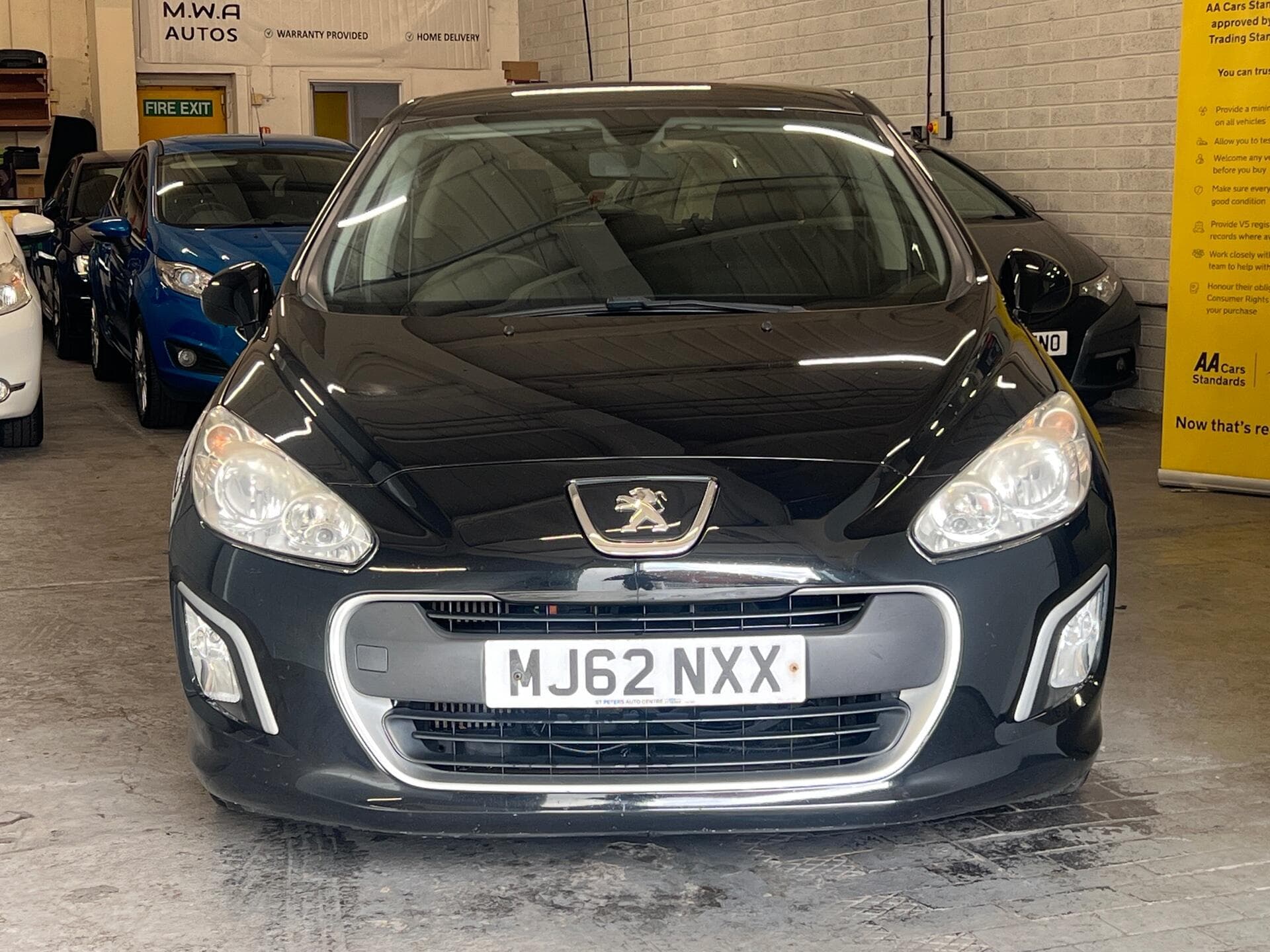2012 Peugeot 308 - Image 2