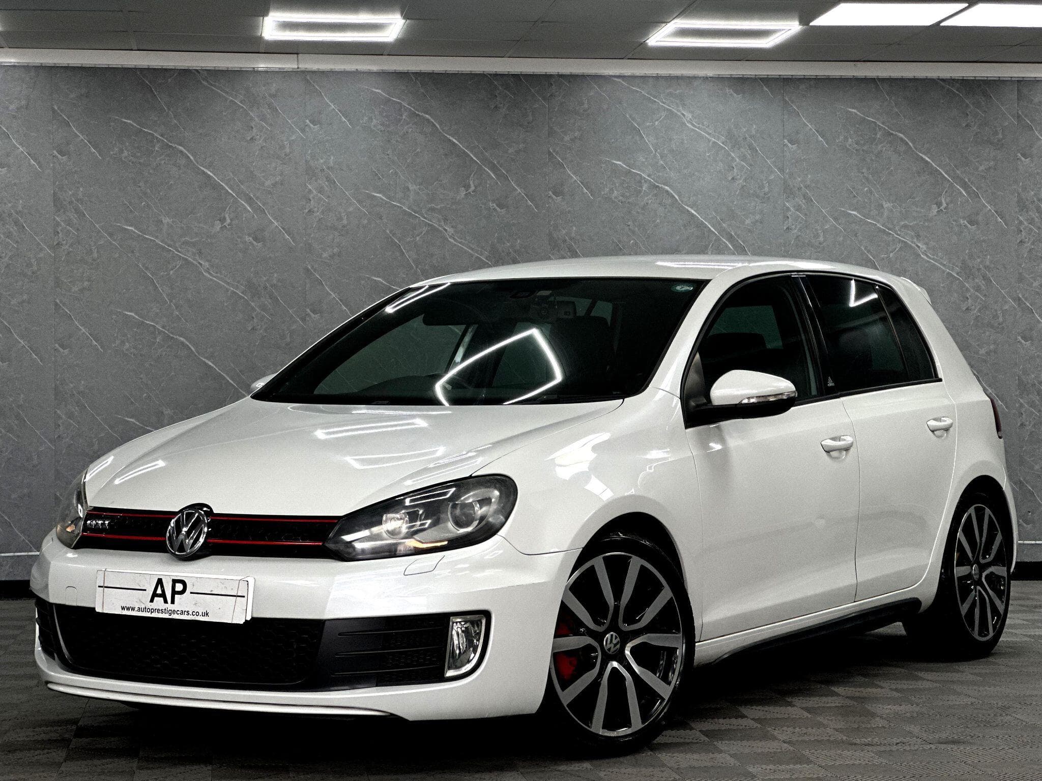 2011 Volkswagen Golf - Thumbnail 6