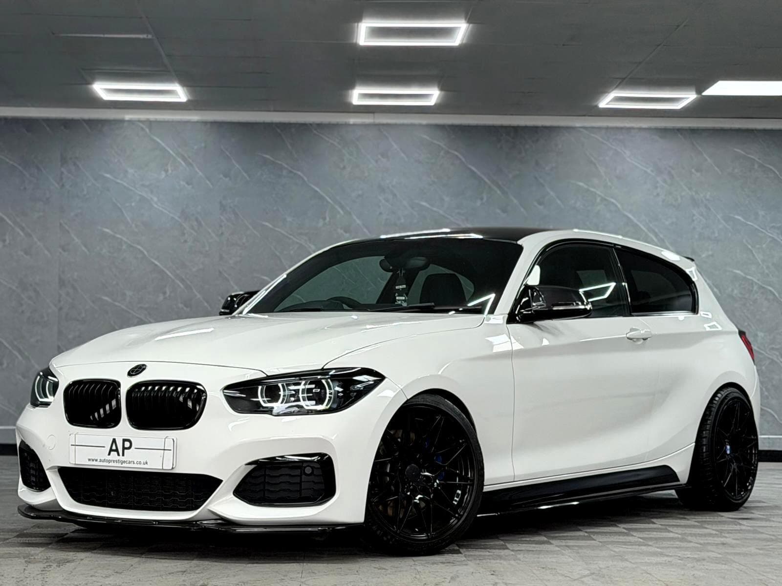2018 BMW 1 Series - Thumbnail 13