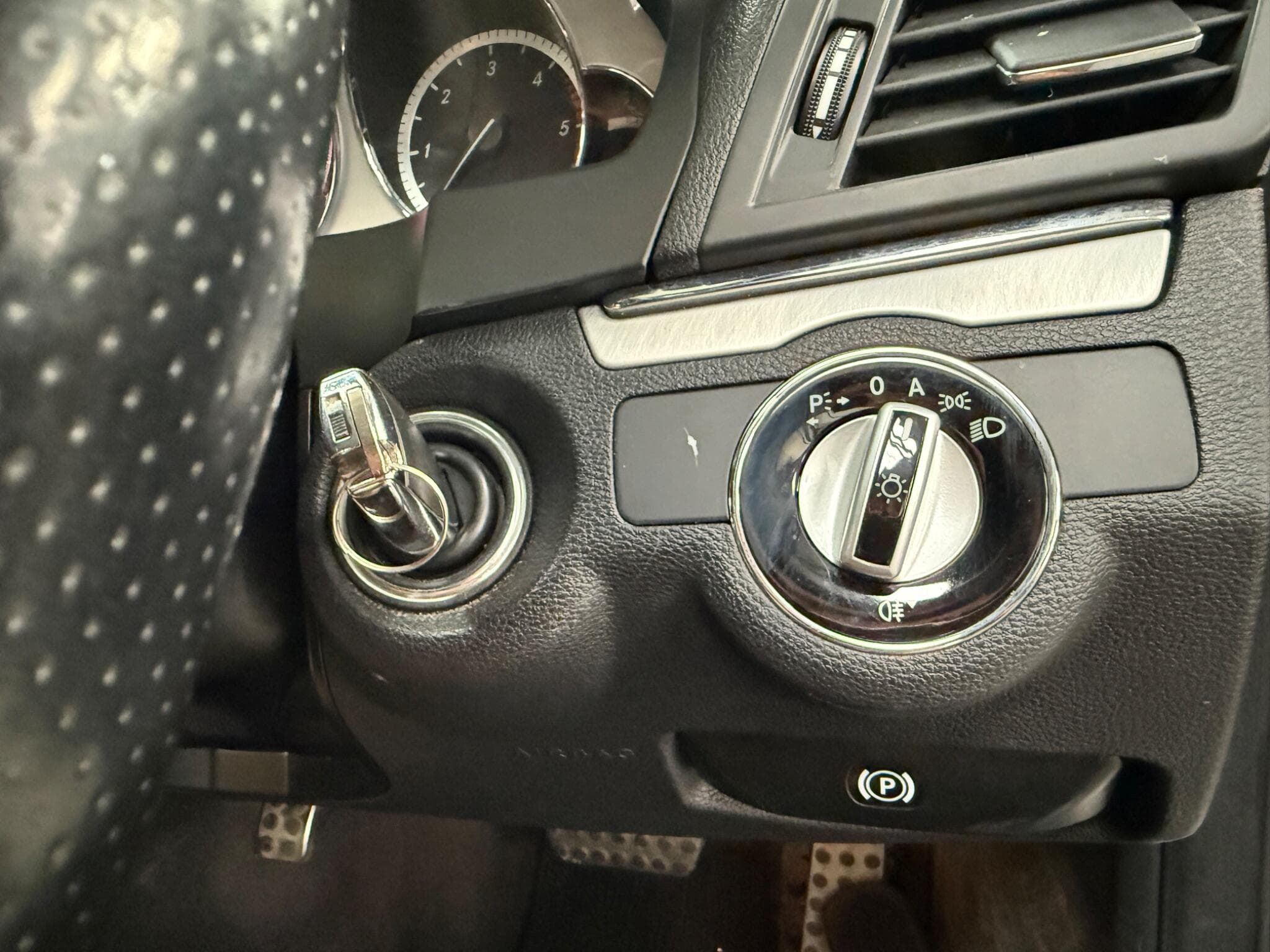 2010 Mercedes-Benz E Class - Thumbnail 14
