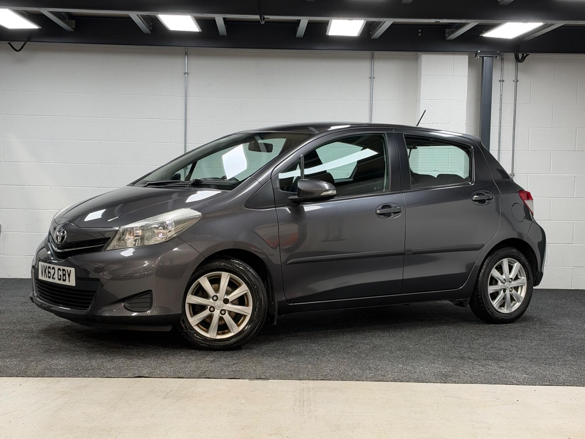 2012 Toyota Yaris - Image 1