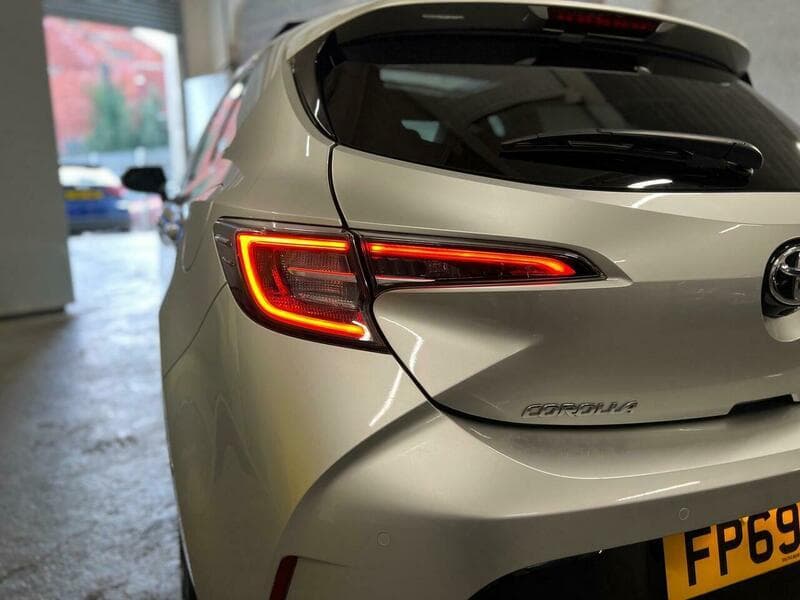 2019 Toyota Corolla - Thumbnail 15