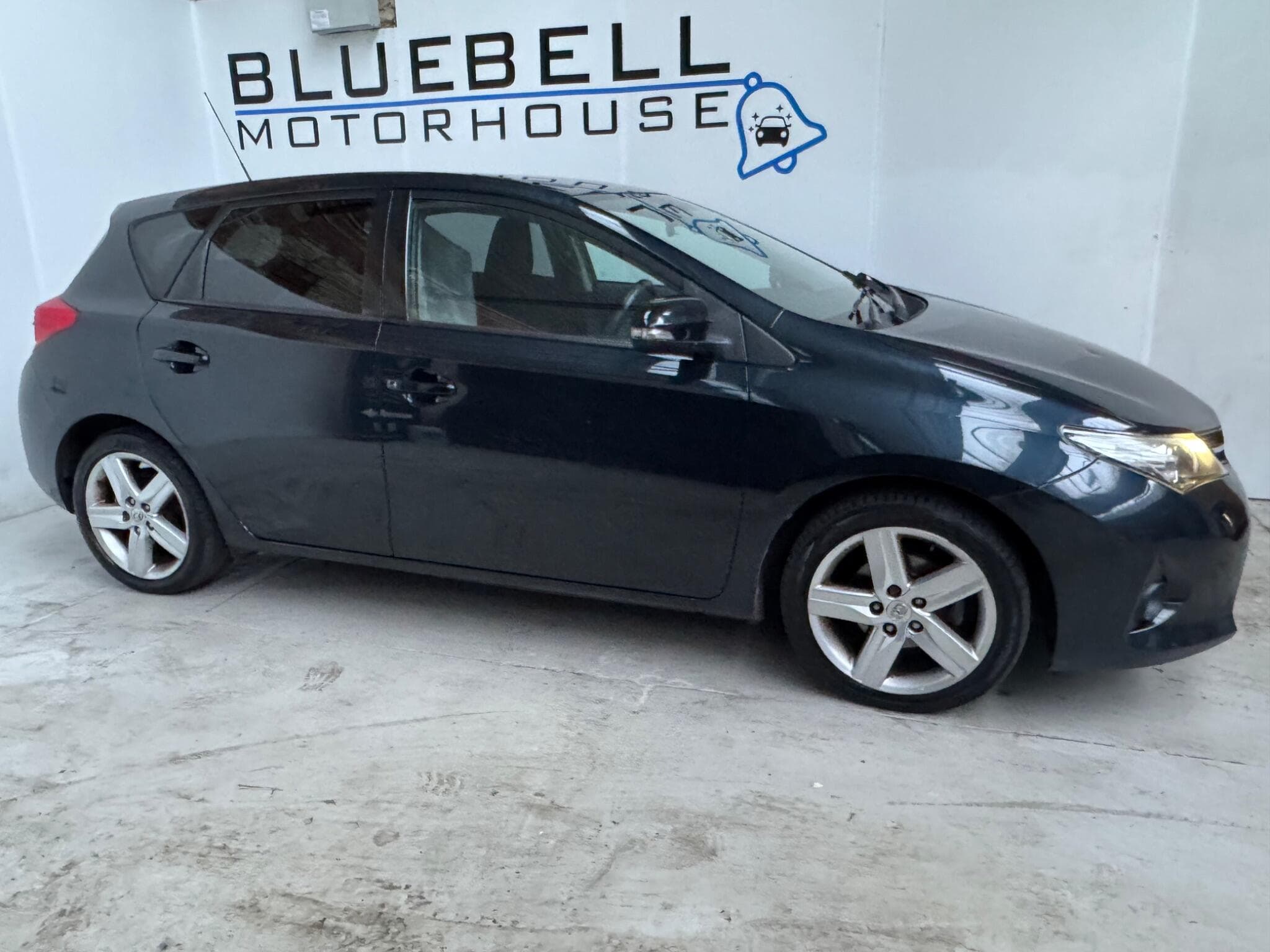 2013 Toyota Auris - Thumbnail 9