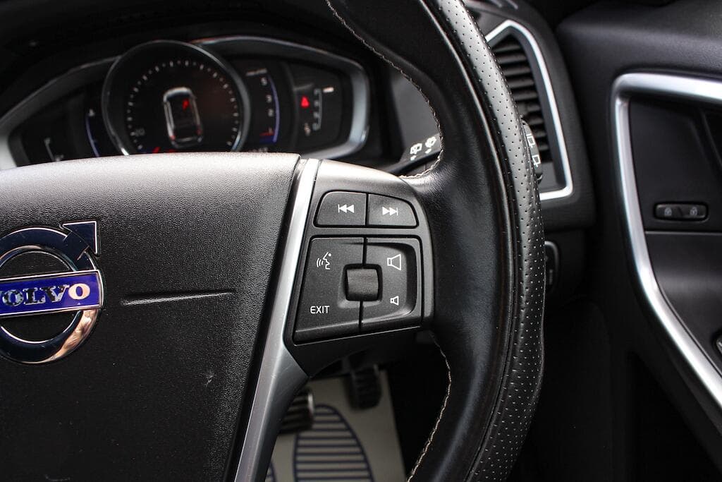 2017 Volvo XC60 - Thumbnail 33