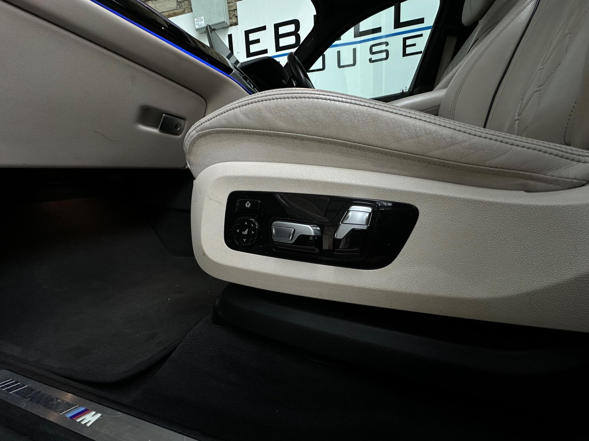 2018 BMW X5 - Thumbnail 40