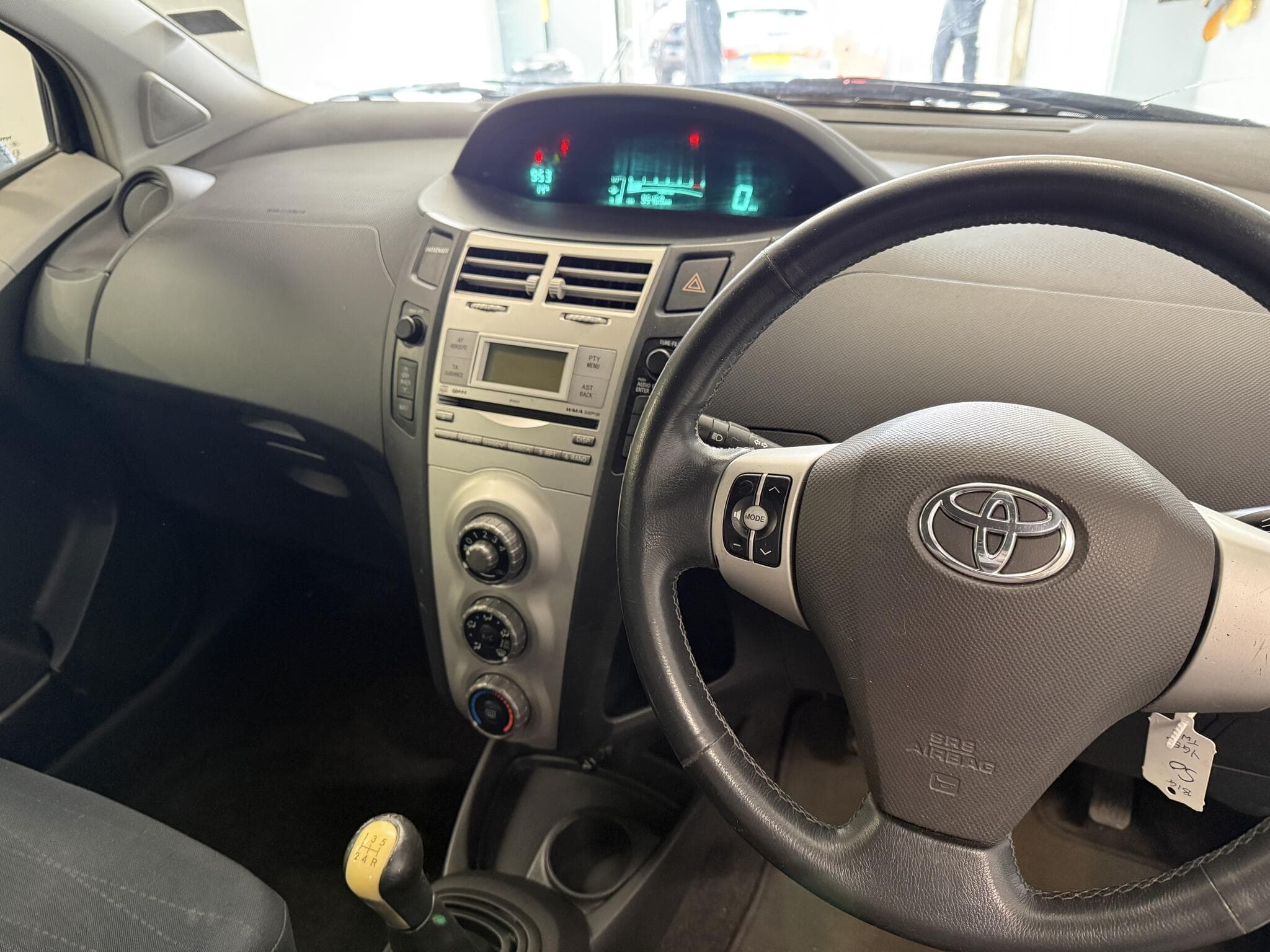 2006 Toyota Yaris - Thumbnail 19