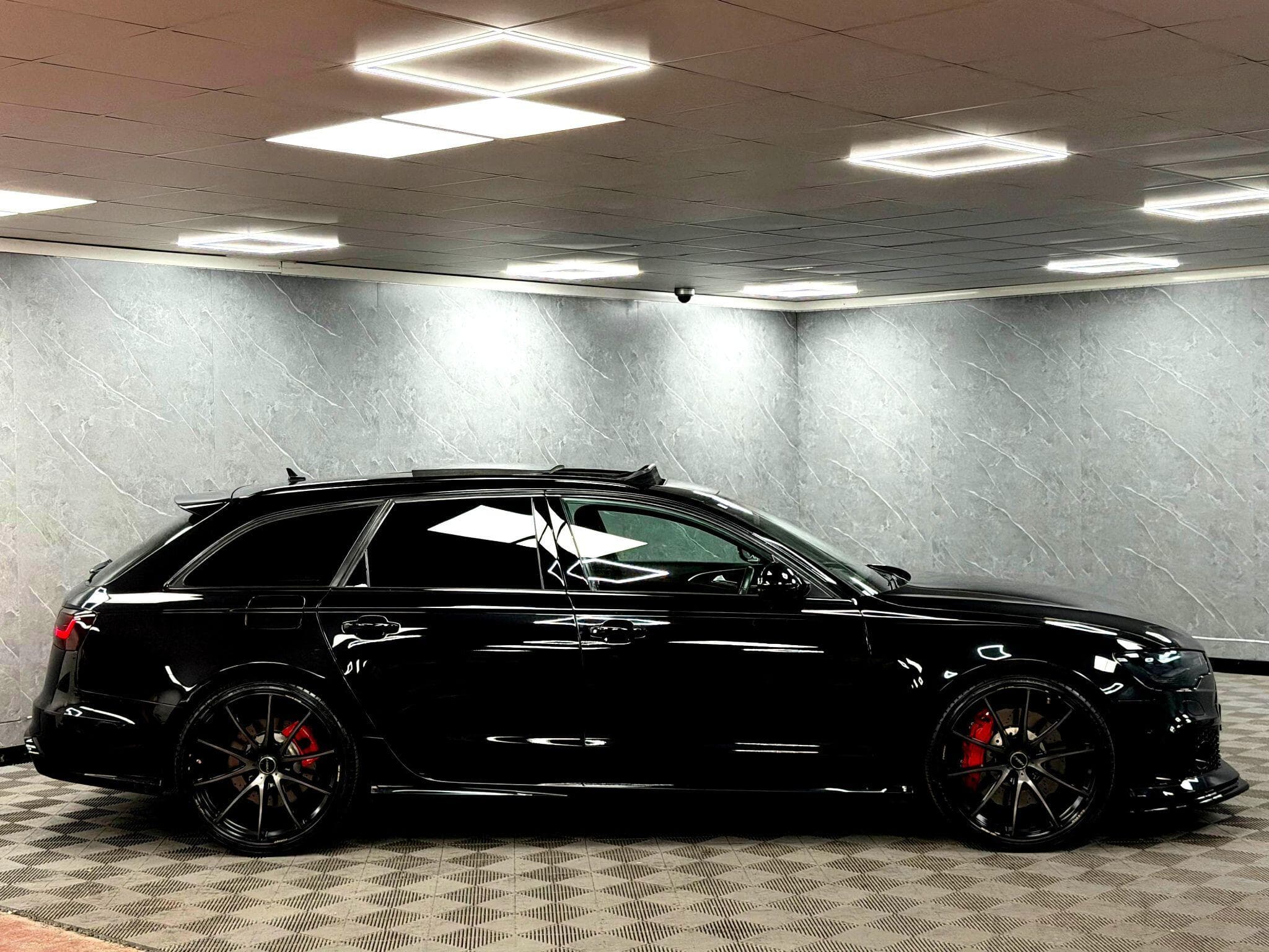 2016 Audi RS6 Avant - Thumbnail 27