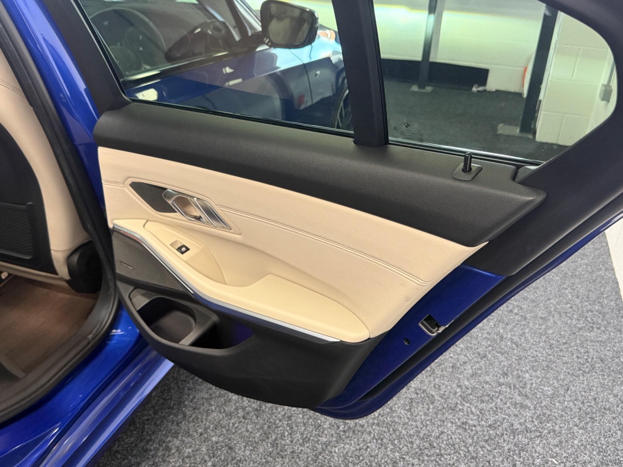 2019 BMW 3 Series - Thumbnail 33