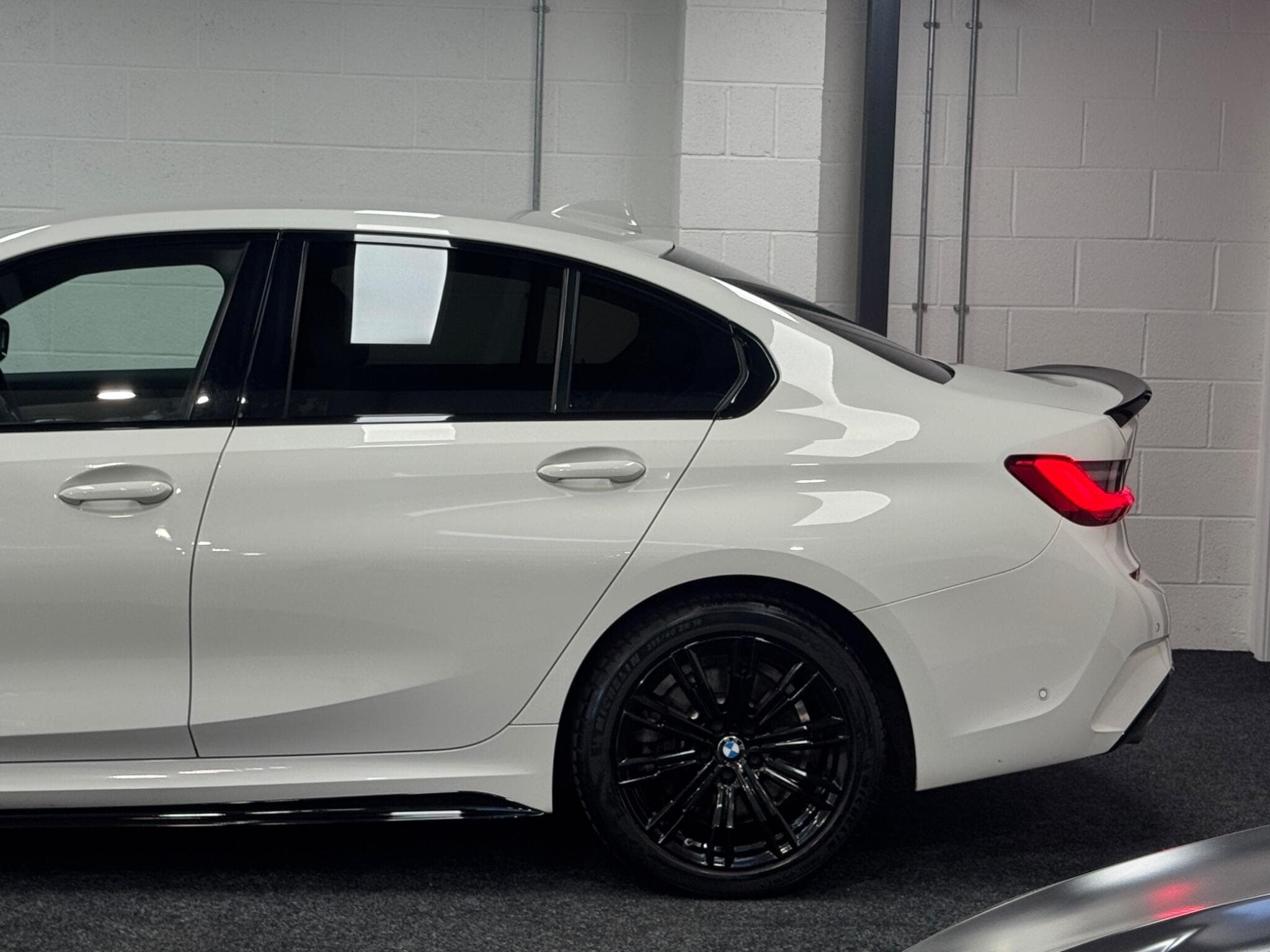 2020 BMW 3 Series - Thumbnail 8