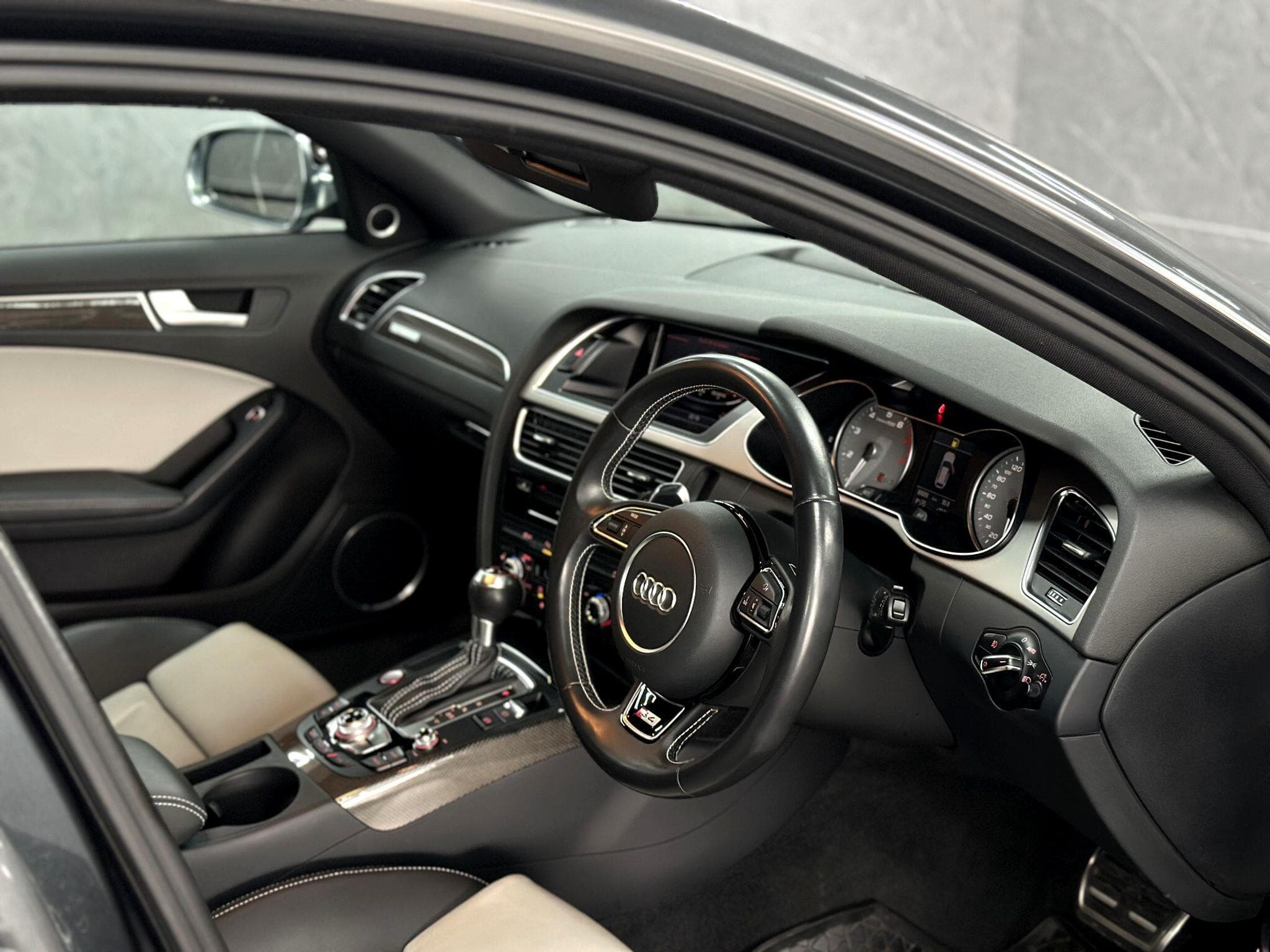 2015 Audi S4 Avant - Thumbnail 29