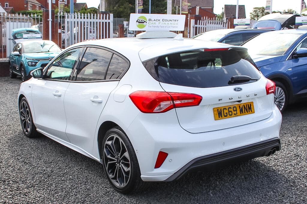 2019 Ford Focus - Thumbnail 6