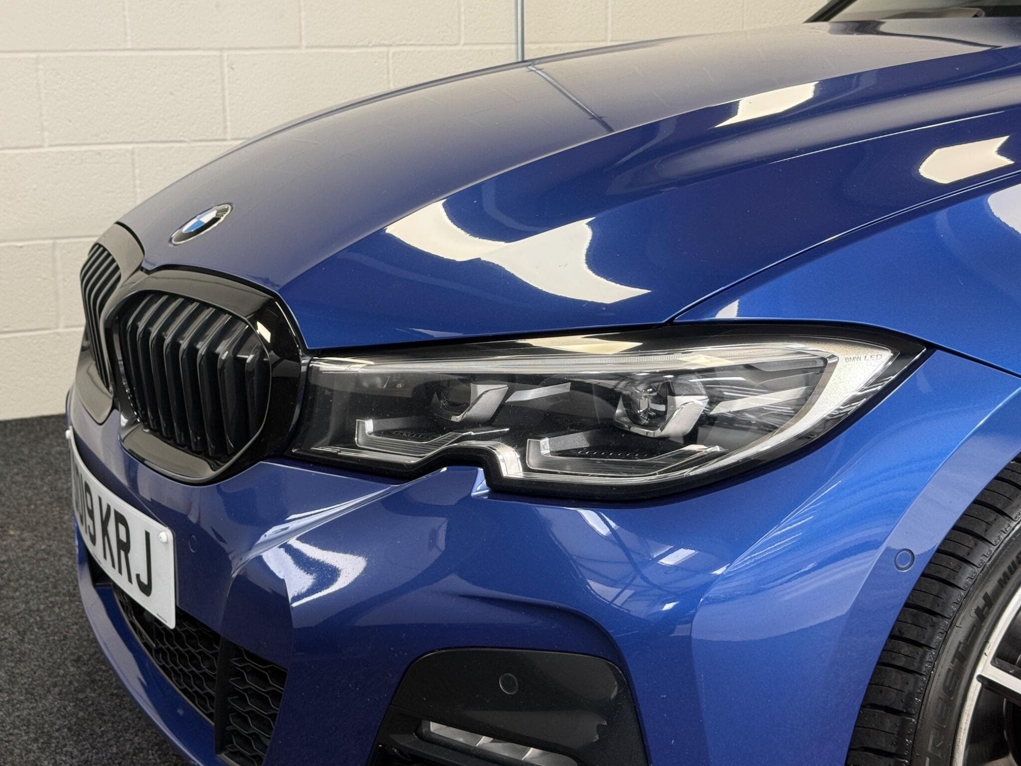 2019 BMW 3 Series - Thumbnail 56