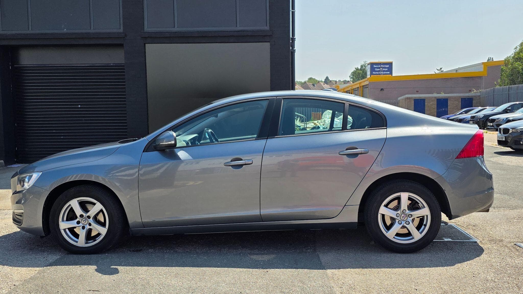 2017 Volvo S60 - Image 3