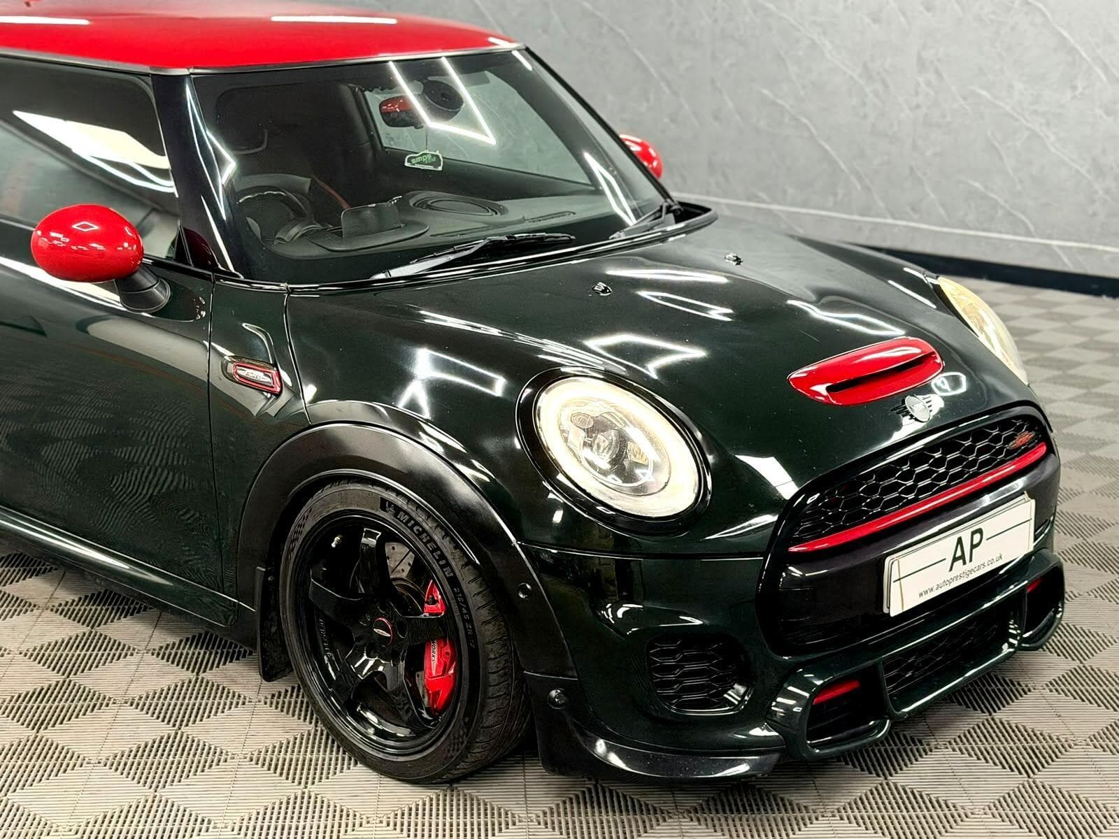 2015 MINI Hatch - Thumbnail 38