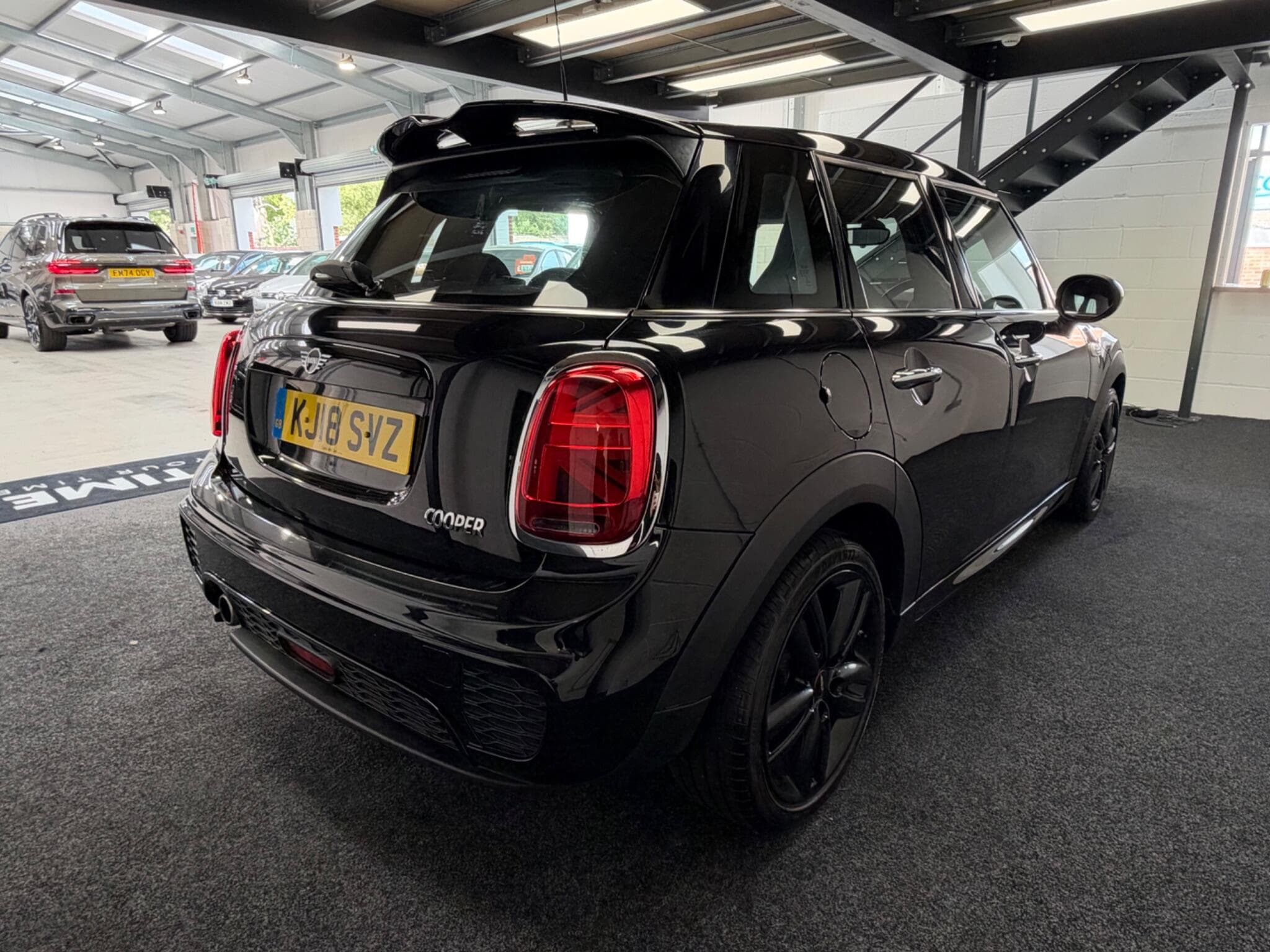 2018 MINI Hatch - Thumbnail 12