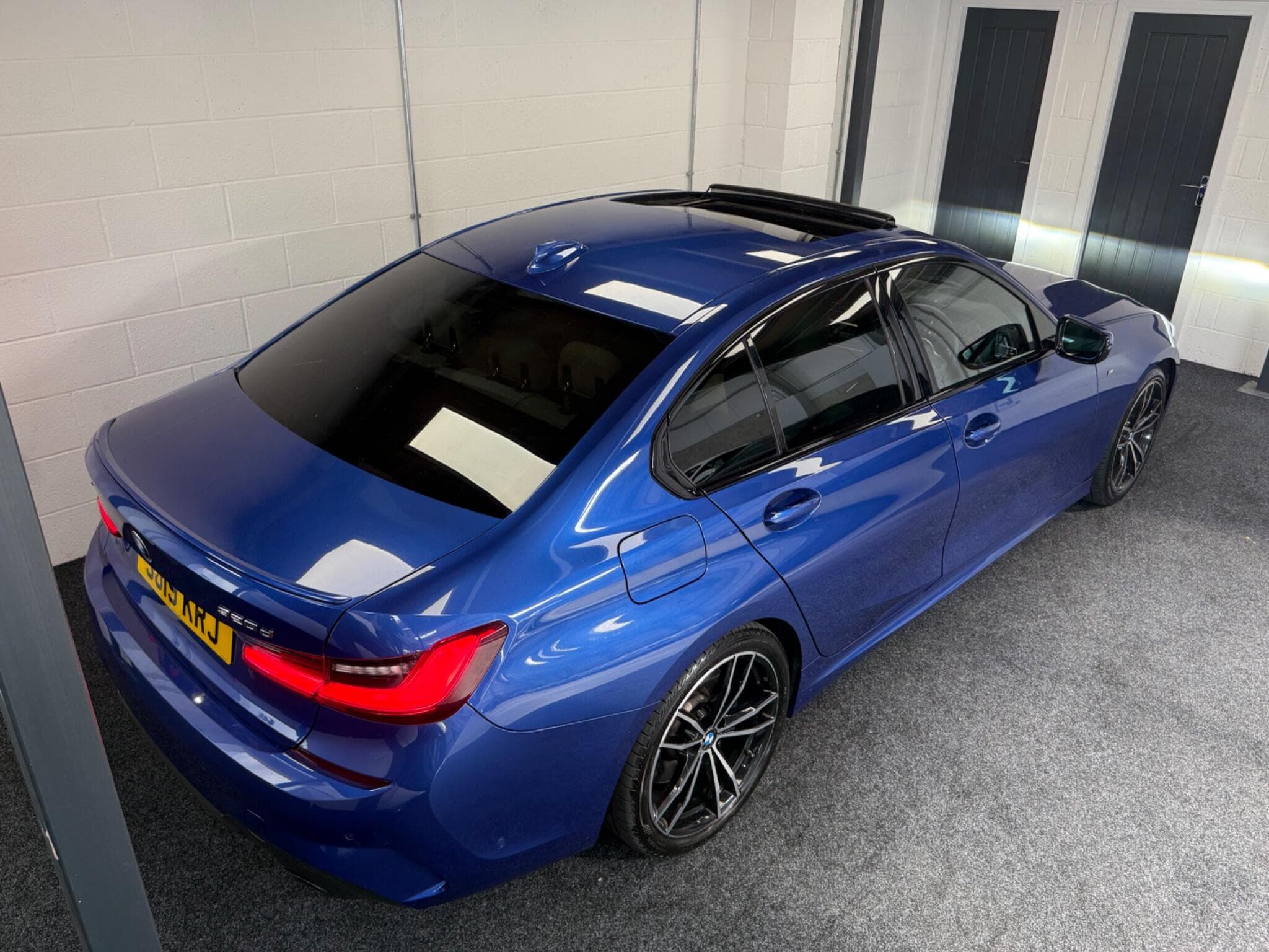 2019 BMW 3 Series - Thumbnail 13