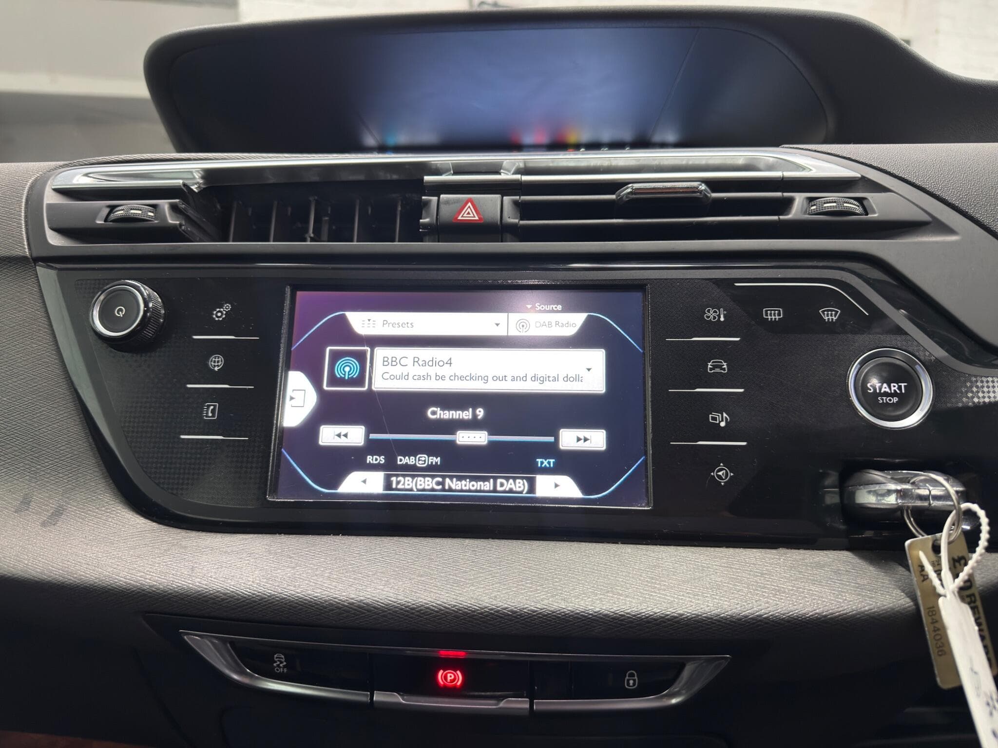 2016 Citroen C4 Picasso - Thumbnail 17
