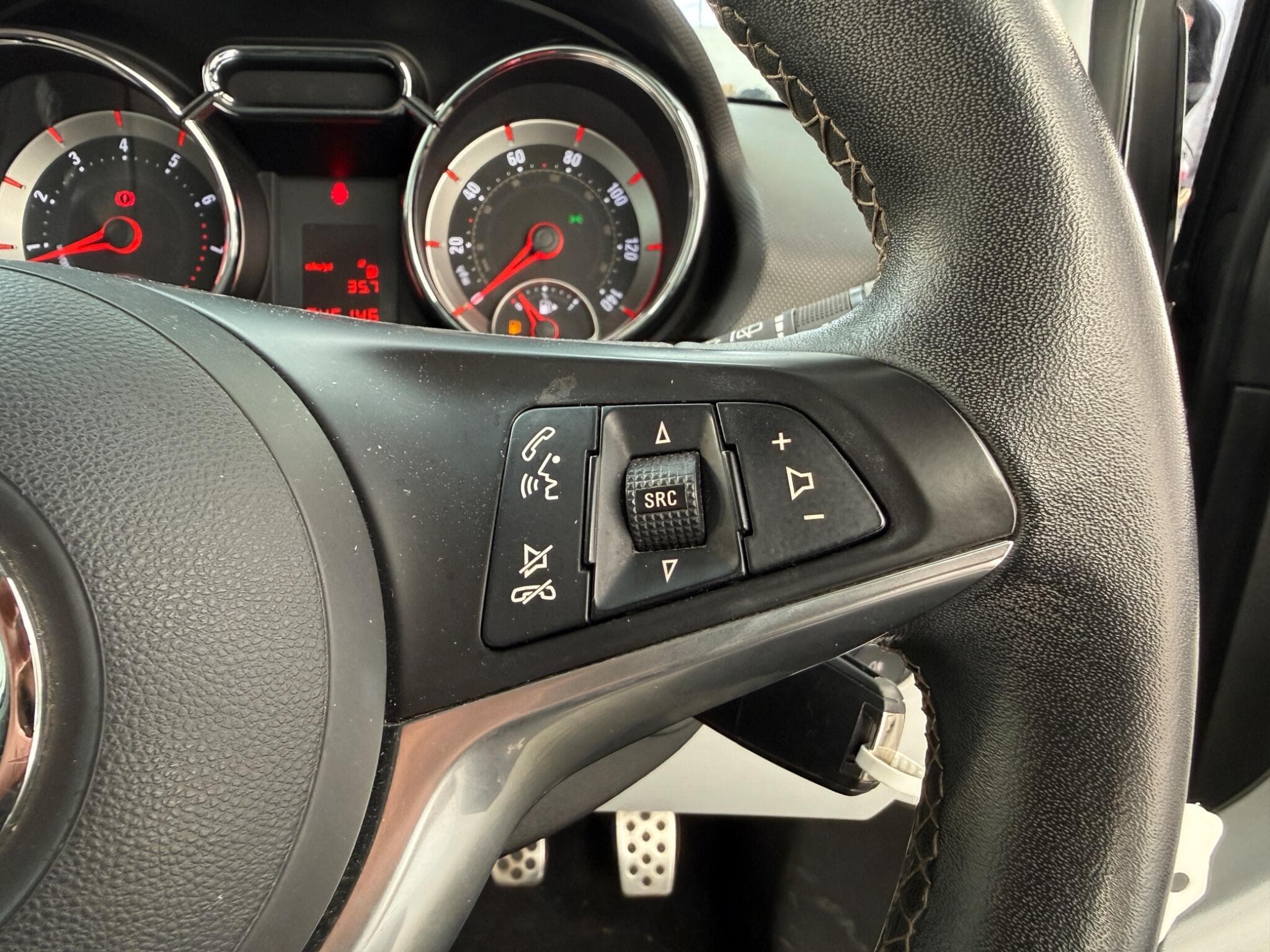 2014 Vauxhall ADAM - Thumbnail 16