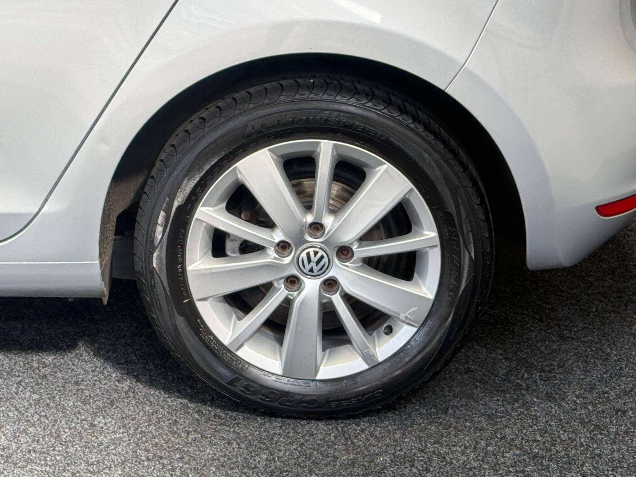 2012 Volkswagen Golf - Thumbnail 37