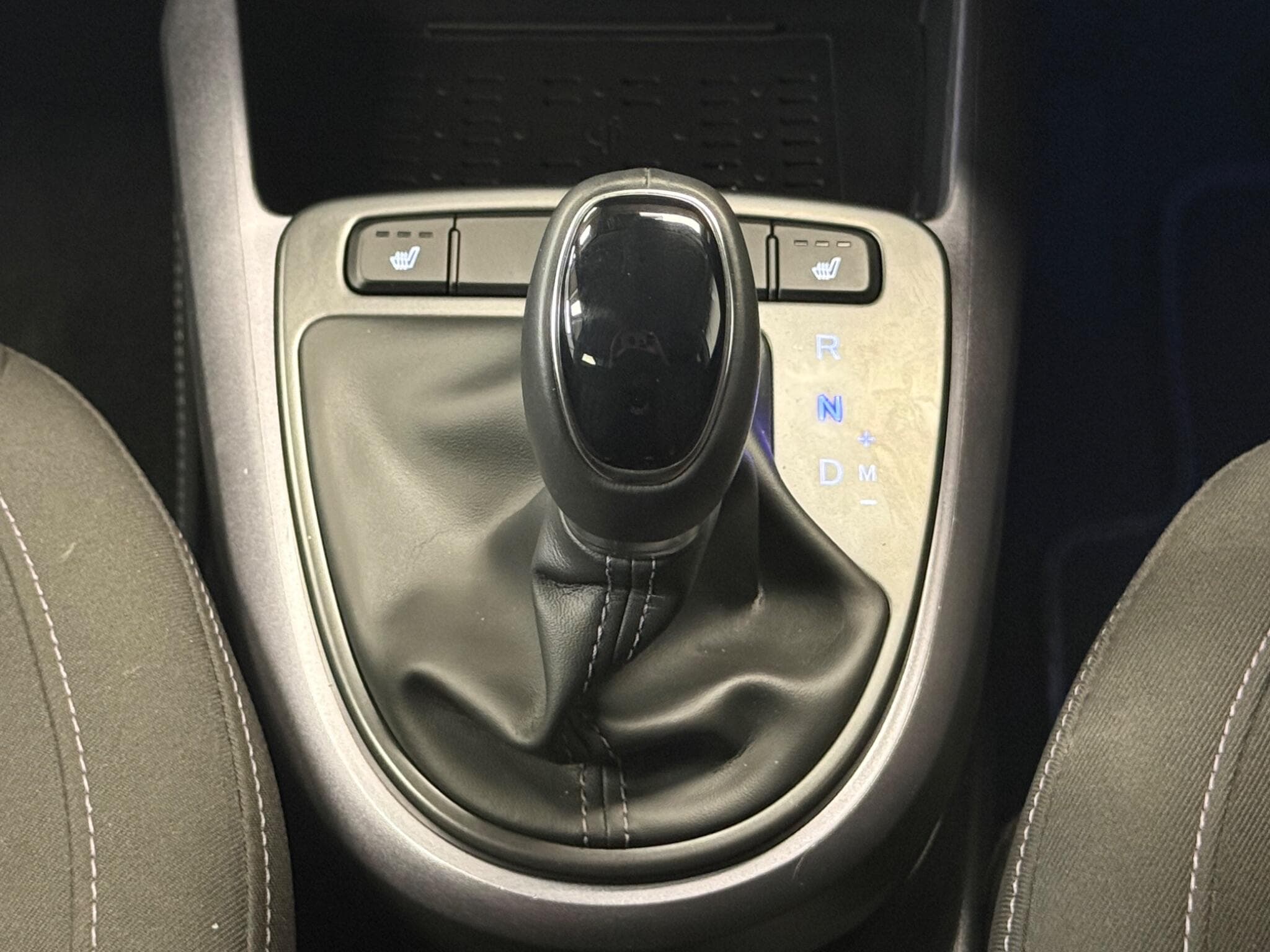 2025 Hyundai i10 - Thumbnail 15