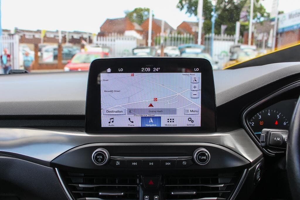 2019 Ford Focus - Thumbnail 36