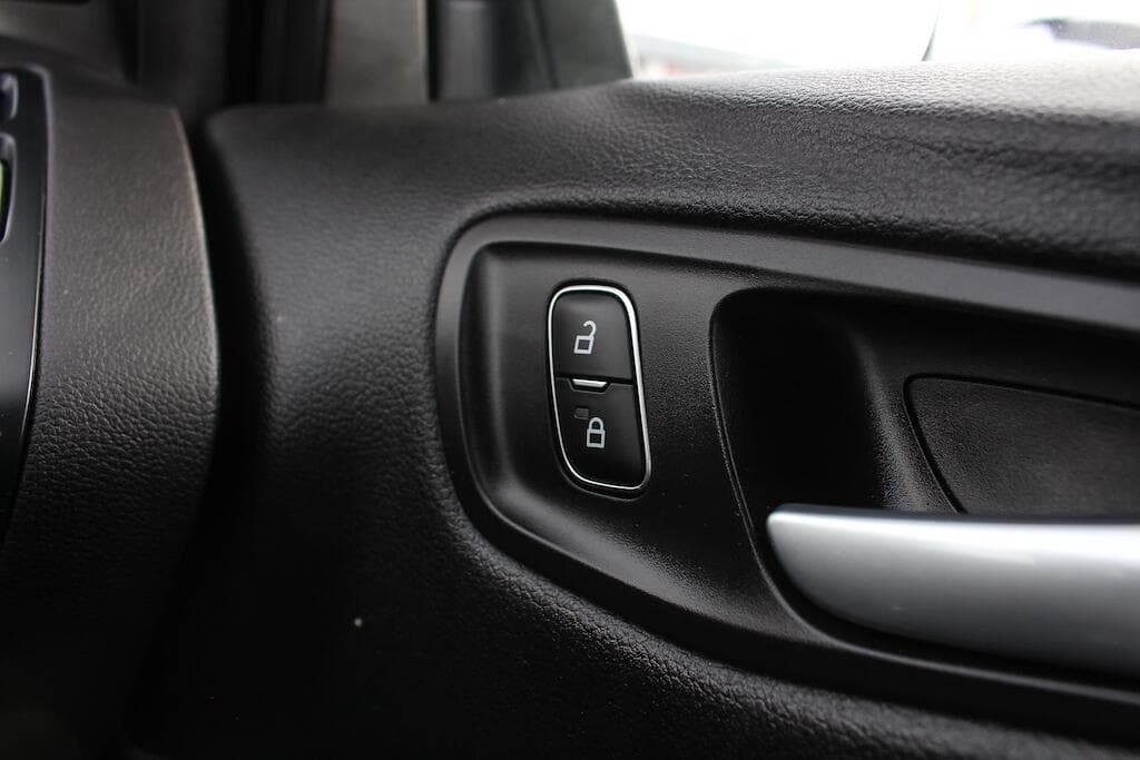 2019 Ford Kuga - Thumbnail 42