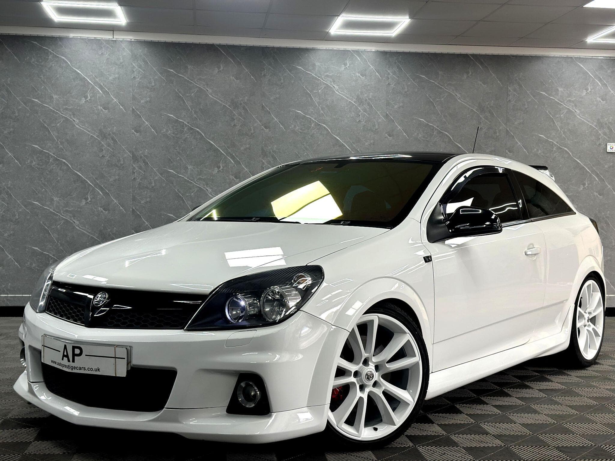 2010 Vauxhall Astra - Thumbnail 21