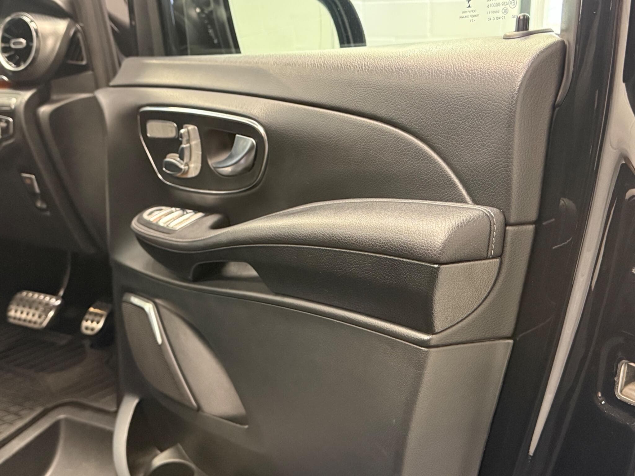 2023 Mercedes-Benz V Class - Thumbnail 48