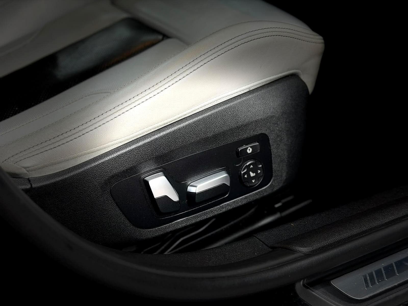 2023 BMW M3 - Thumbnail 56