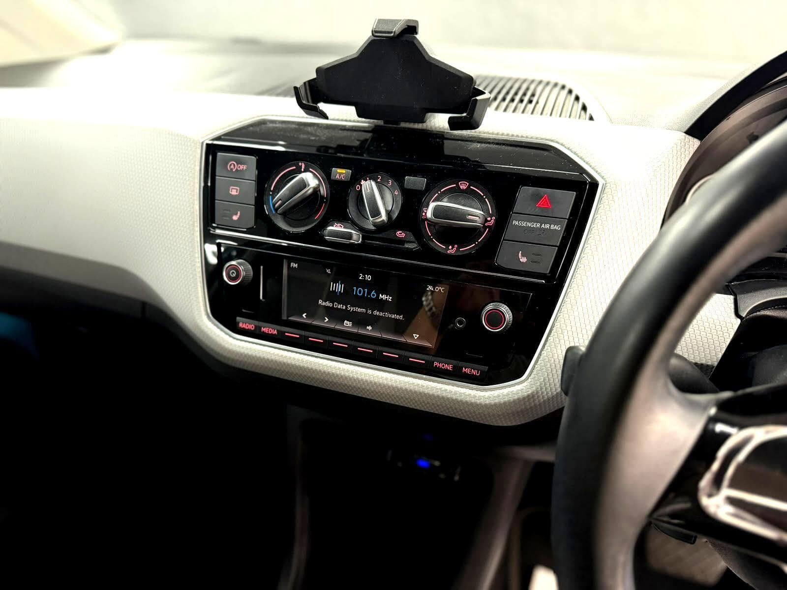 2019 Volkswagen up! - Thumbnail 27