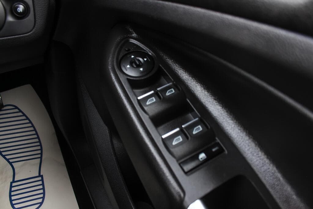 2019 Ford Kuga - Thumbnail 41