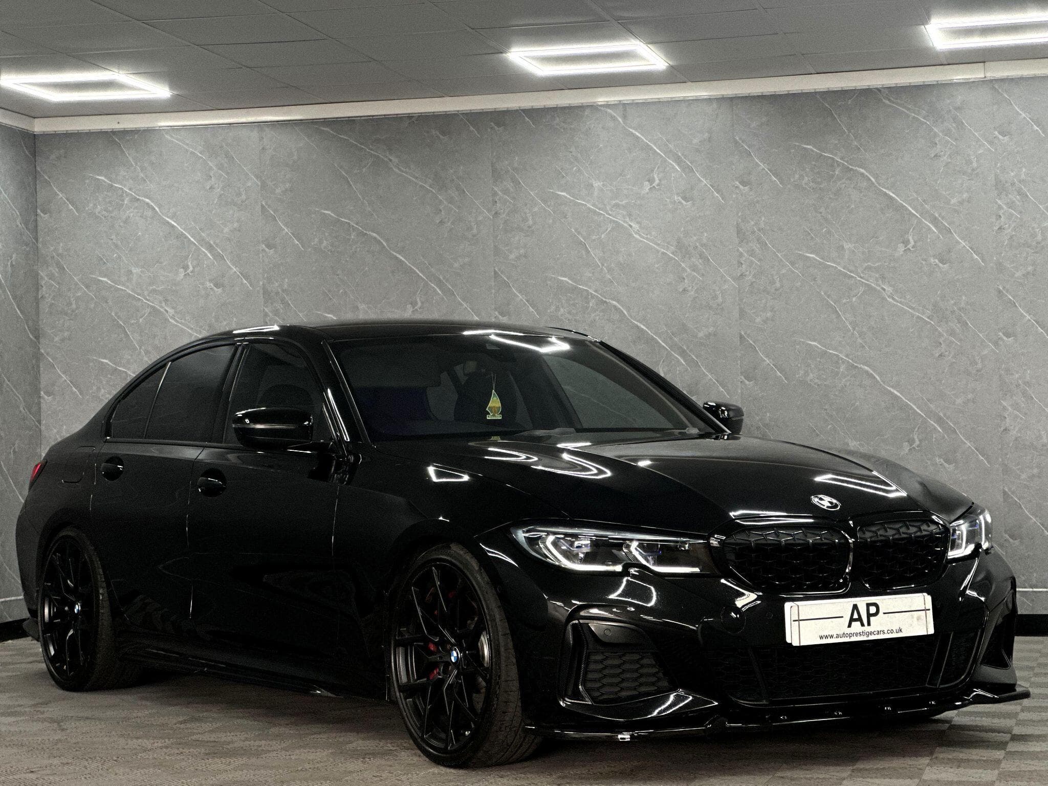 2019 BMW 3 Series - Thumbnail 30