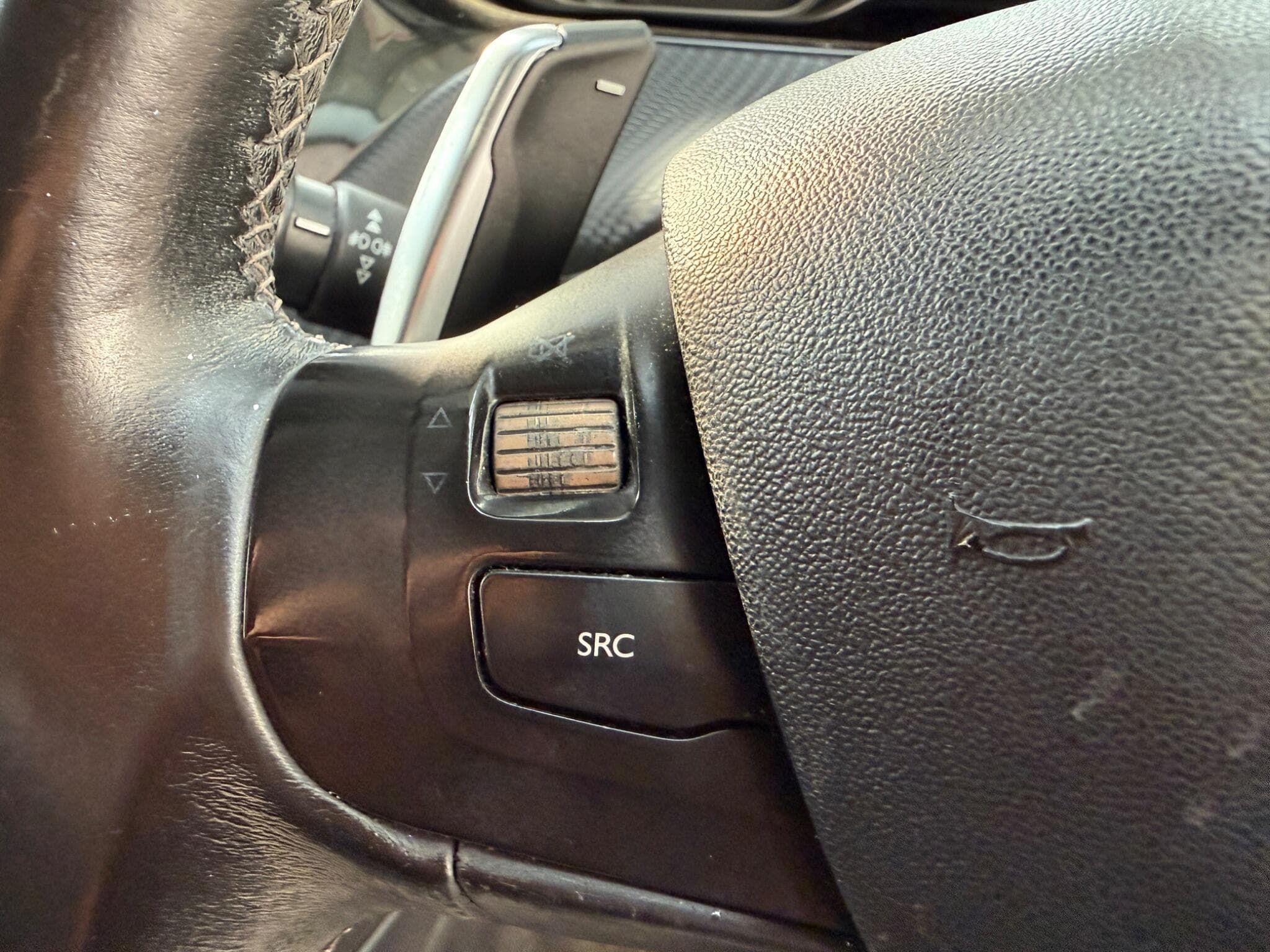 2014 Peugeot 2008 - Thumbnail 16