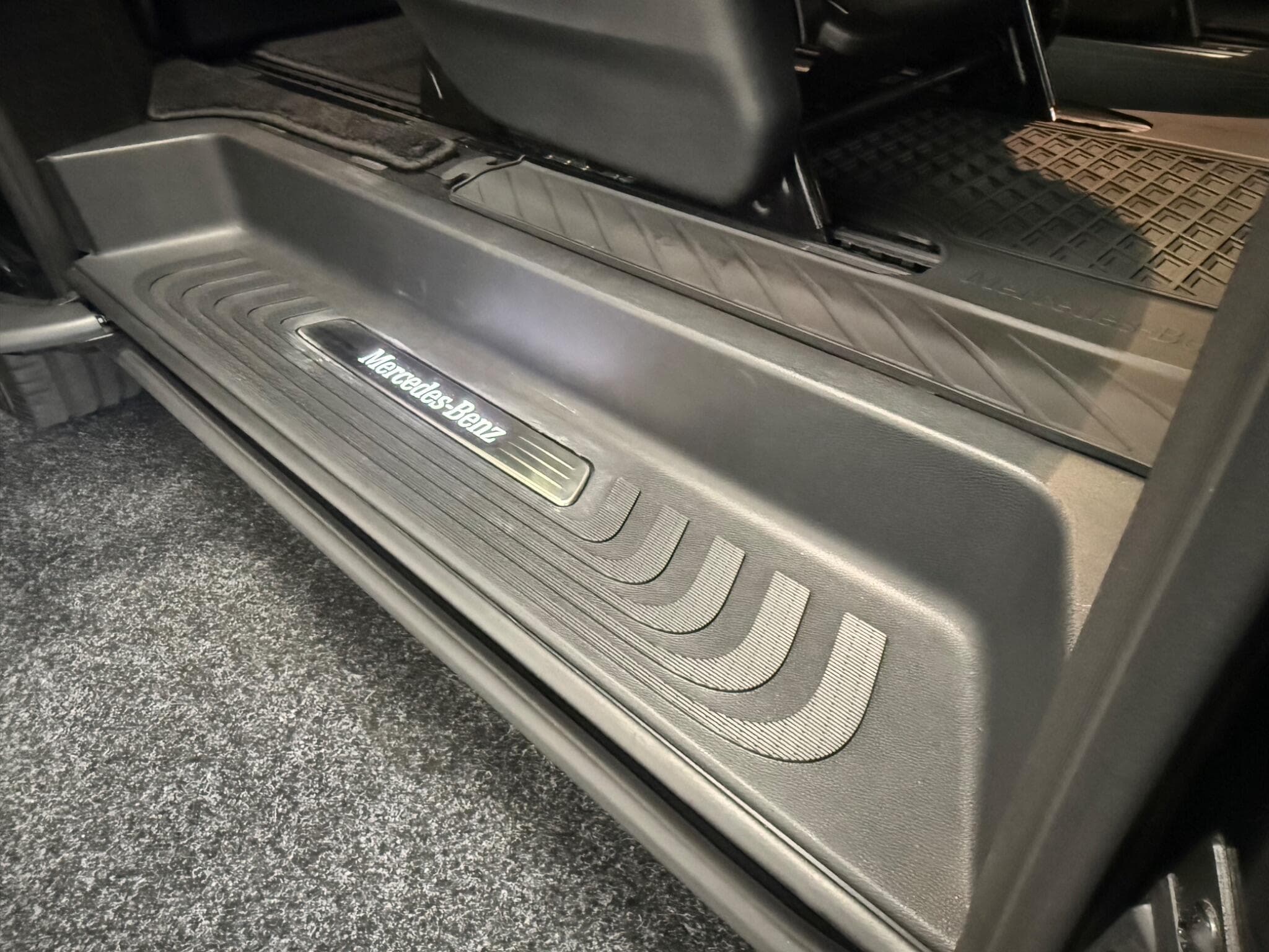 2023 Mercedes-Benz V Class - Thumbnail 65