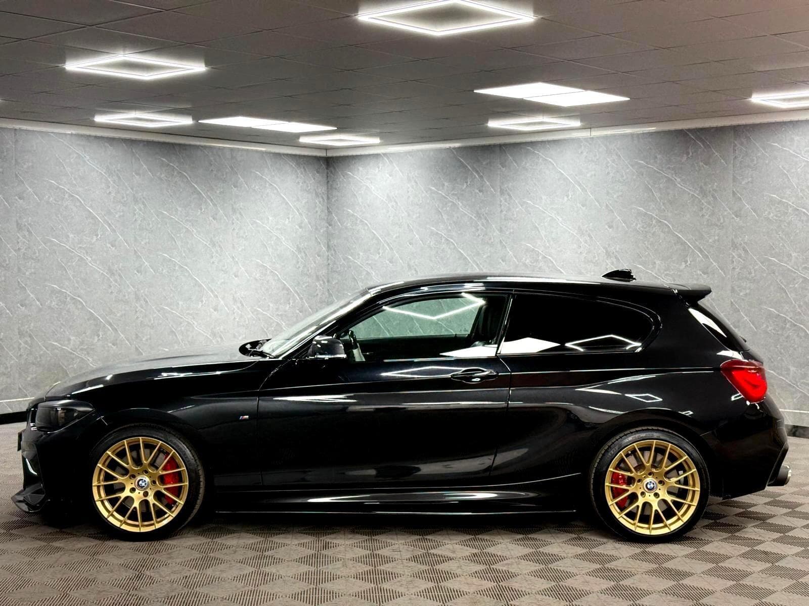 2017 BMW 1 Series - Thumbnail 39