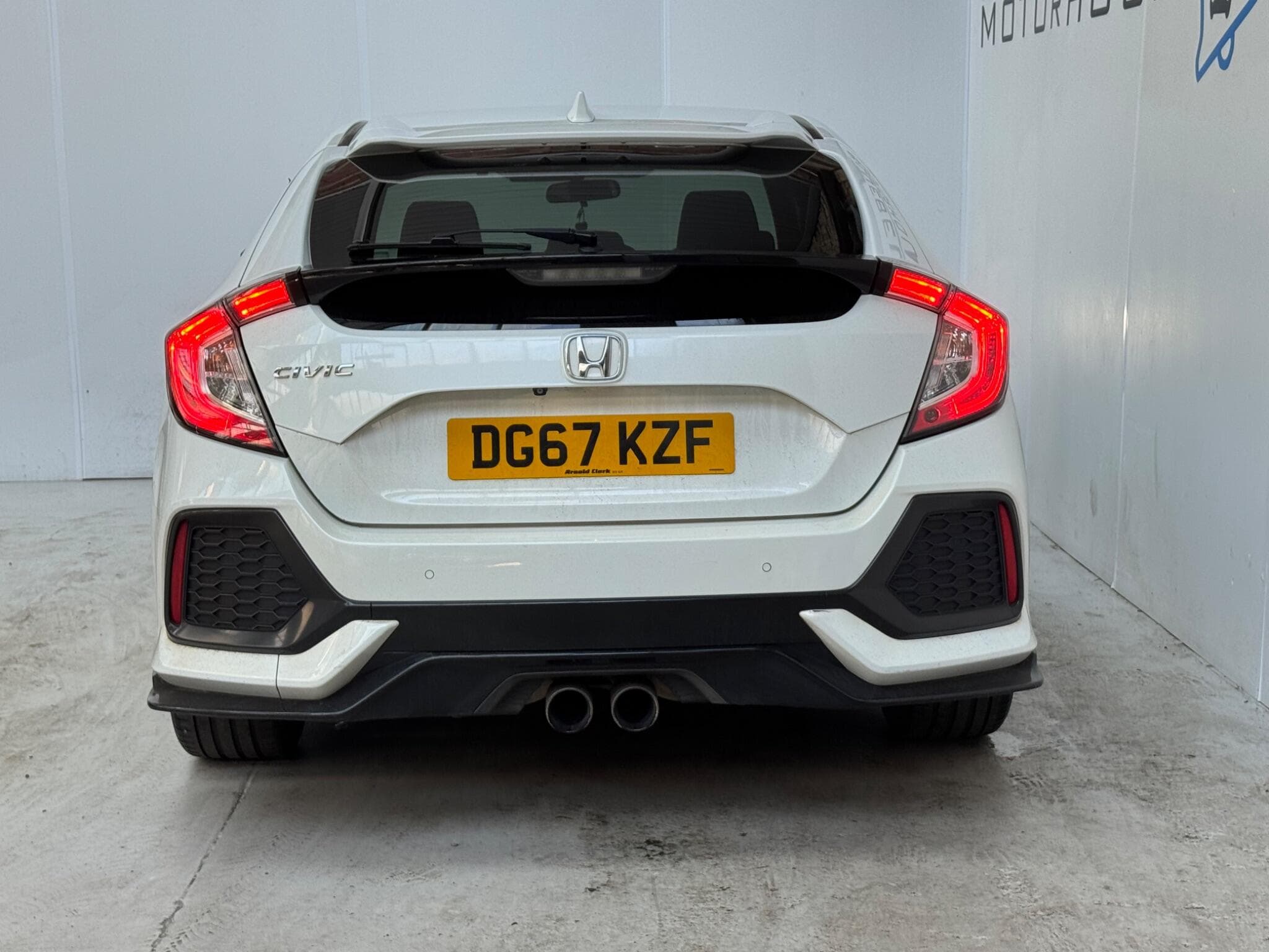 2017 Honda Civic - Thumbnail 6