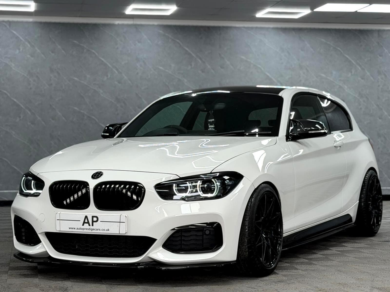 2018 BMW 1 Series - Thumbnail 15