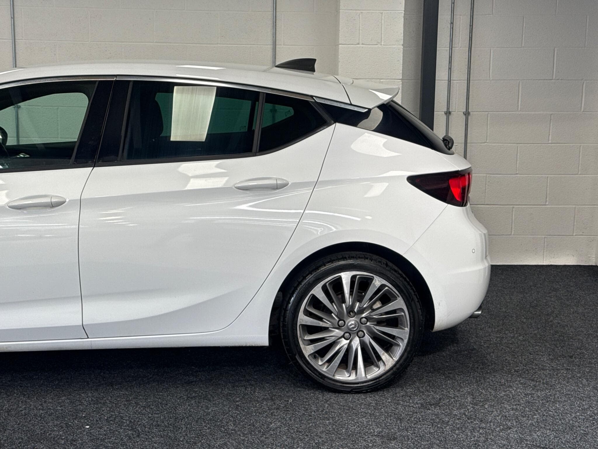 2016 Vauxhall Astra - Image 3