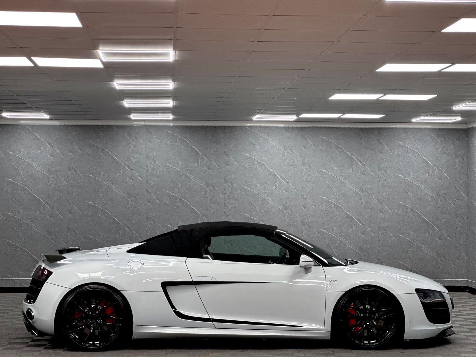 2010 Audi R8 - Thumbnail 39