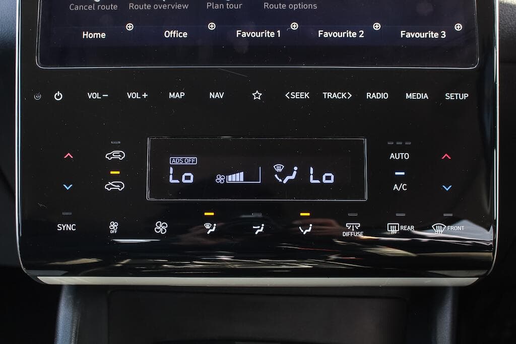 2021 Hyundai TUCSON - Thumbnail 40